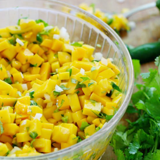 Quick & Easy Fresh Mango Salsa