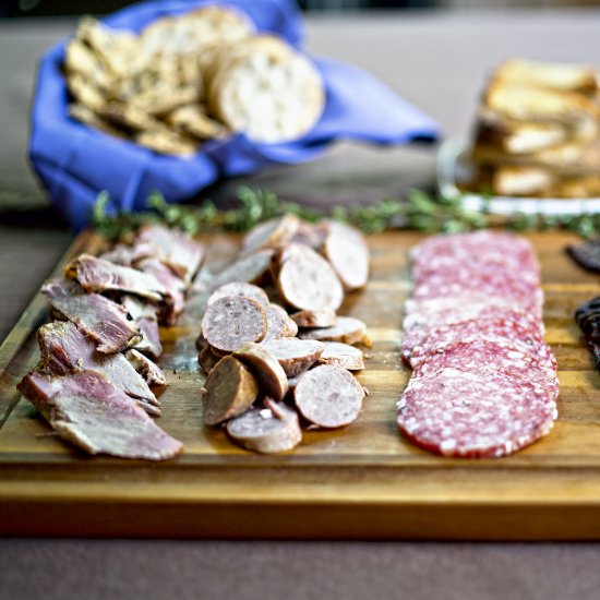 How to Make a Charcuterie Board