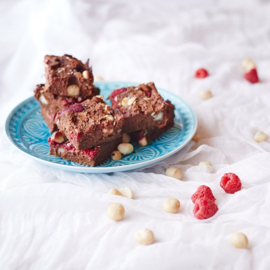 Raspberry & Macadamia Vegan Brownie