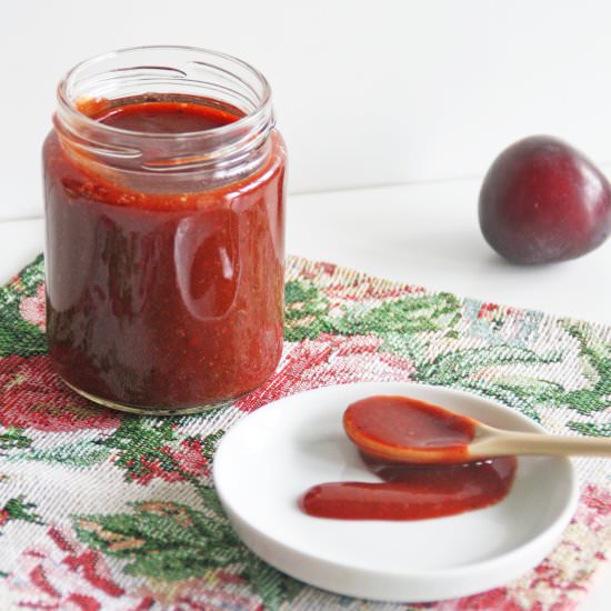 BBQ-Sauce with Plums