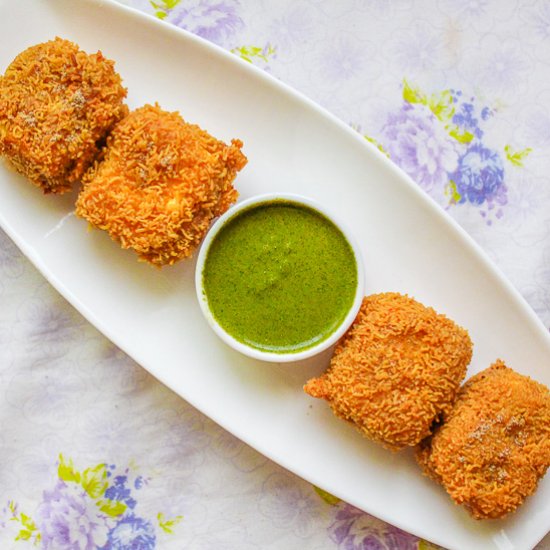 Paneer Pakoda (Fritters)