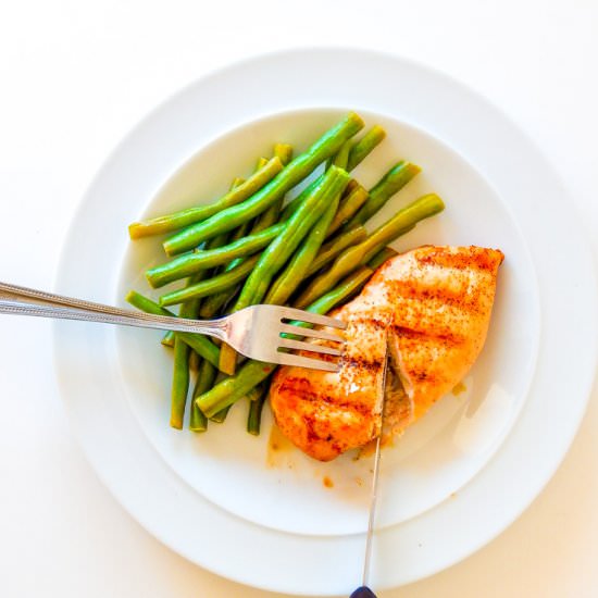 Grilled Chicken & Garlic Green Beans