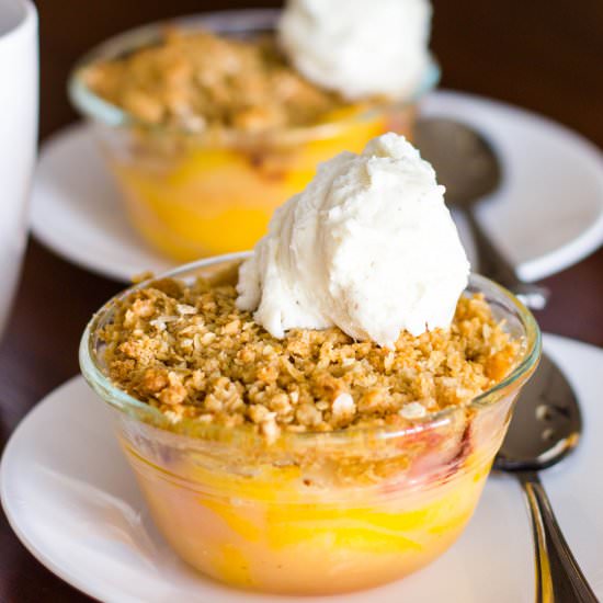 Oatmeal Cookie Peach Crisp