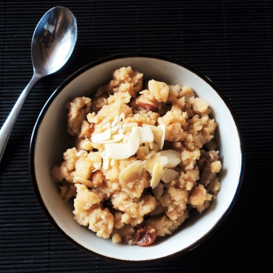 Suji Halwa (Semolina Pudding)