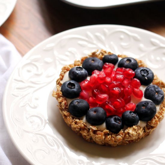 fruit and granola tarts