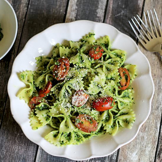 Healthy Kale Pesto Pasta