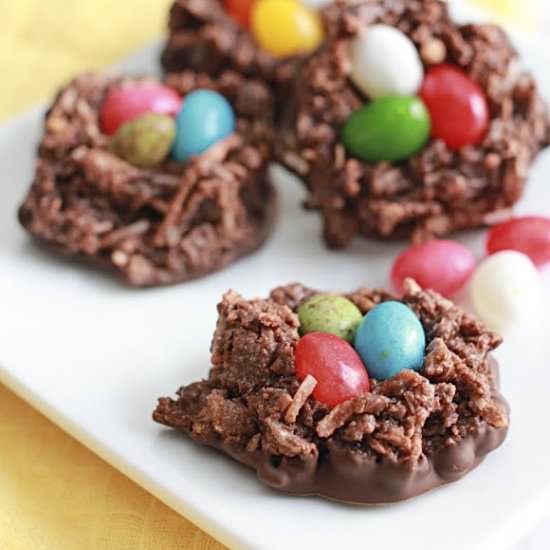 Chocolate Macaroon Nests