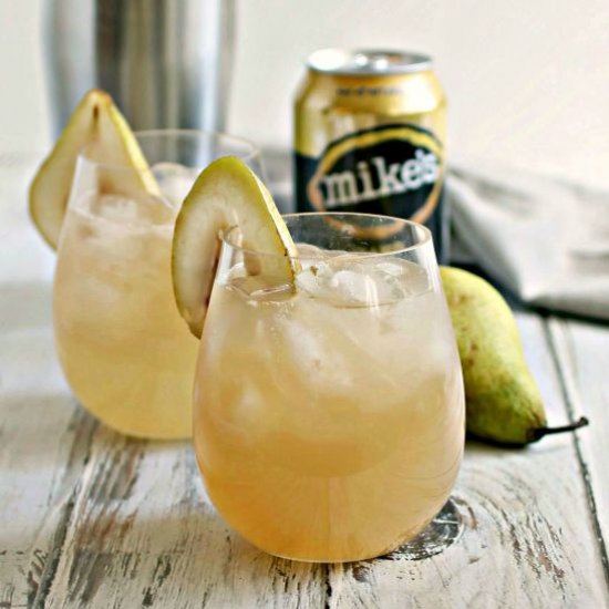 Bourbon Pear Lemonade