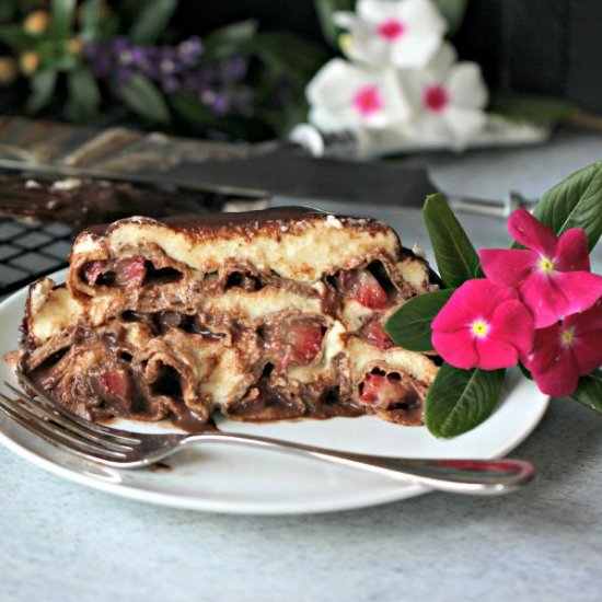 Easy Strawberry Cream Crepe Cake