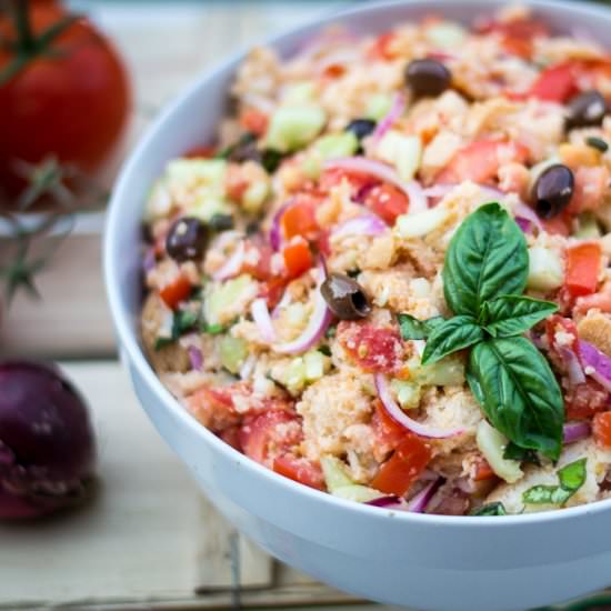 Panzanella (Tuscan Bread Salad)