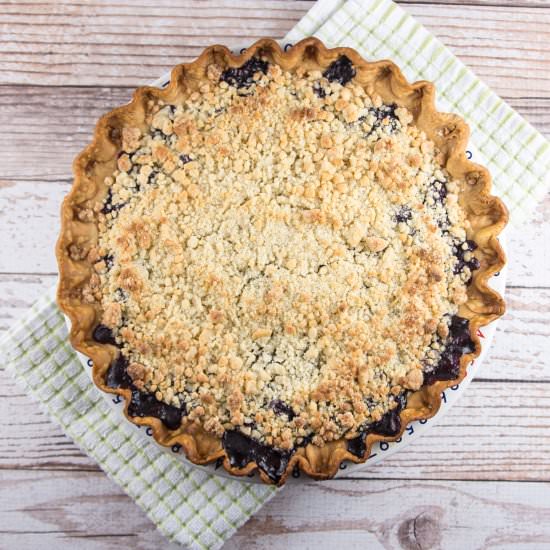 Almond Crumble Blueberry Pie