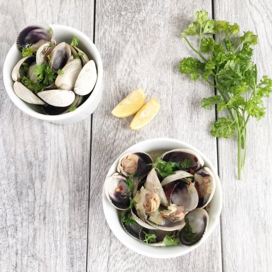 Steamed Clams with White Wine