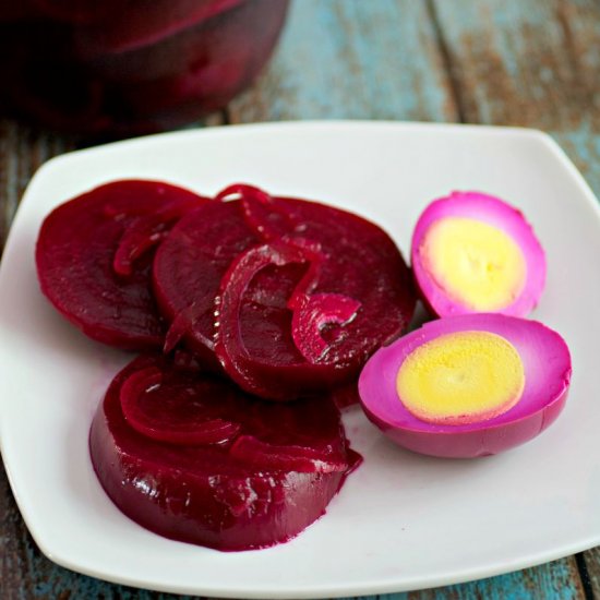 Paleo Pickled Eggs with Fresh Beets