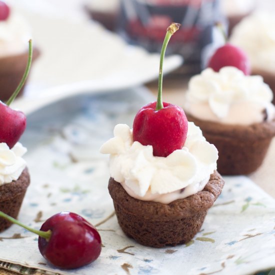 Cherry Cheesecake Cookie Cups