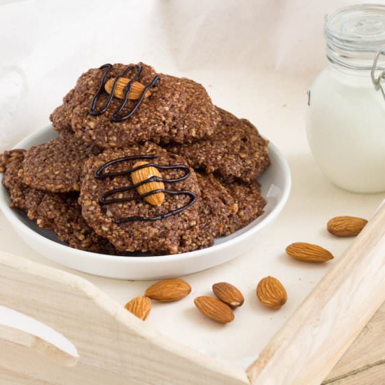 Crunchy Almond-Cocoa Cookies