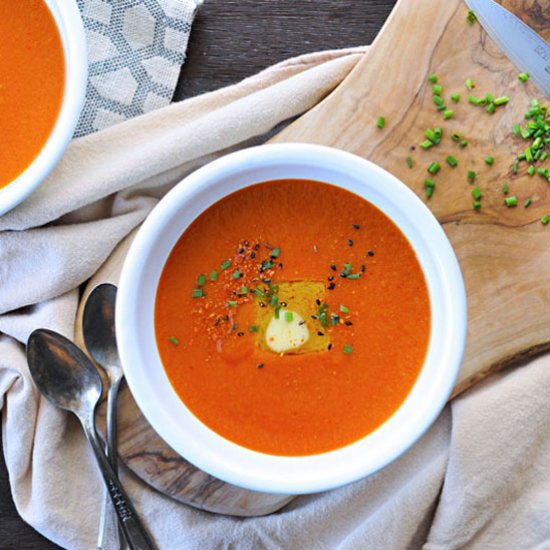 Buttered Miso Tomato Soup w/ Garlic