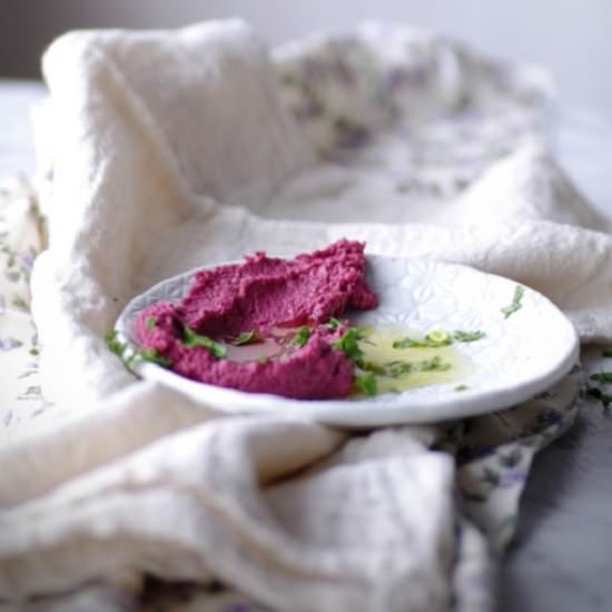 Beetroot Hummus