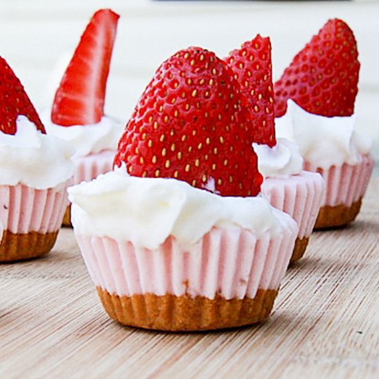 Mini Strawberry Cheesecake Bites