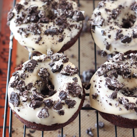 Cookies & Cream Chocolate Doughnuts