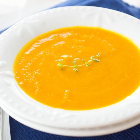 Slowcooker Carrot-Ginger Soup