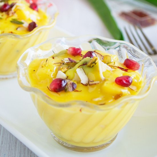 Eggless Fruit Custard