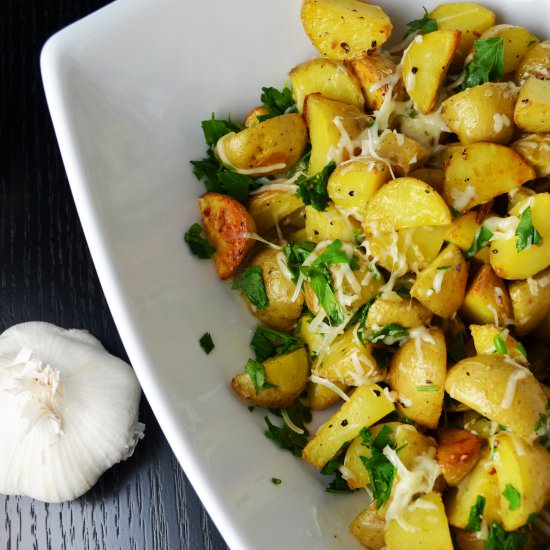 Roasted Potatoes with Garlic