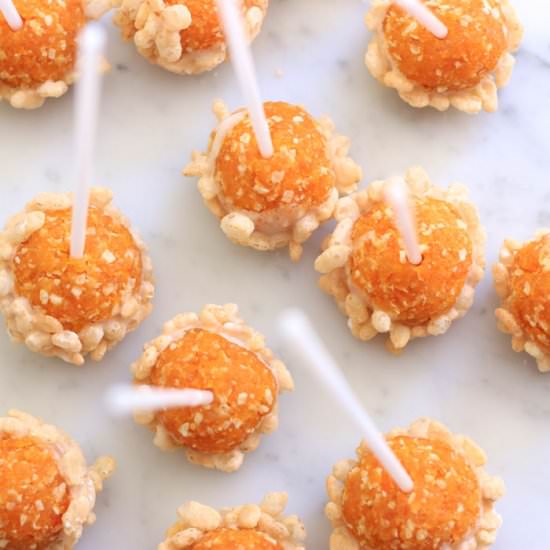 Crunchy Apricot & Coconut Balls