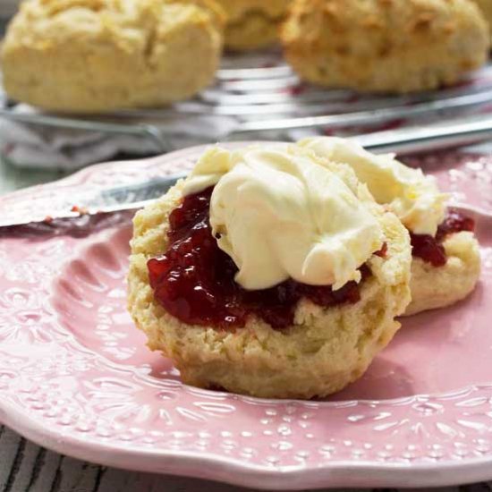 Strawberries & cream ‘magic’ scones