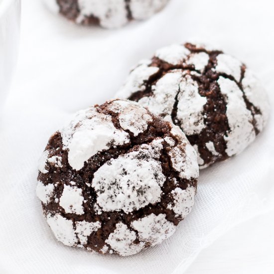 Chocolate Crinkle Cookies