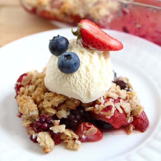 Honey Sweetened Mixed Berry Crisp