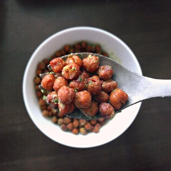 Crispy Oven Roasted Ranch Chickpeas