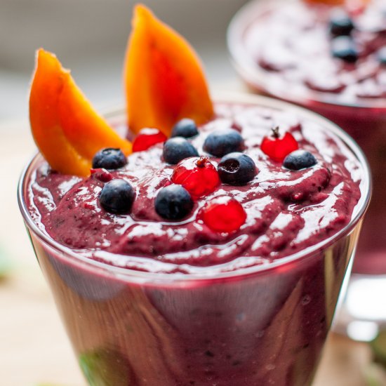 Berries and avocado smoothie