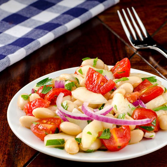 Tomato, Cucumber & White Bean Salad