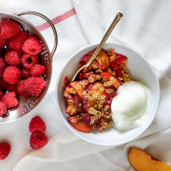 Raspberry Peach Breakfast Crisp