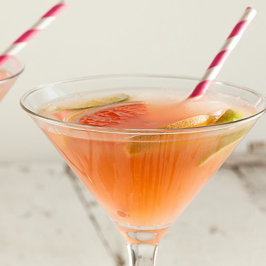 Spicy grapefruit cocktail