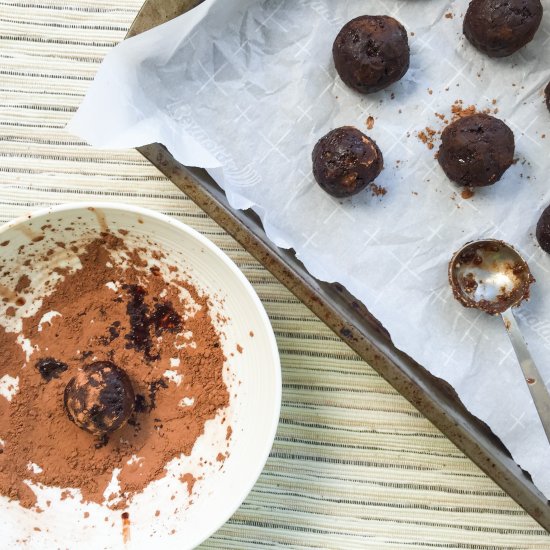 Raw Chocolate Pecan Truffles