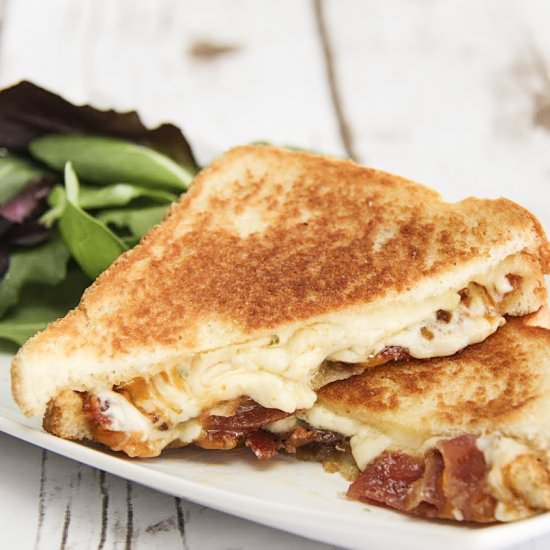 Jalapeno Bacon Grilled Cheese