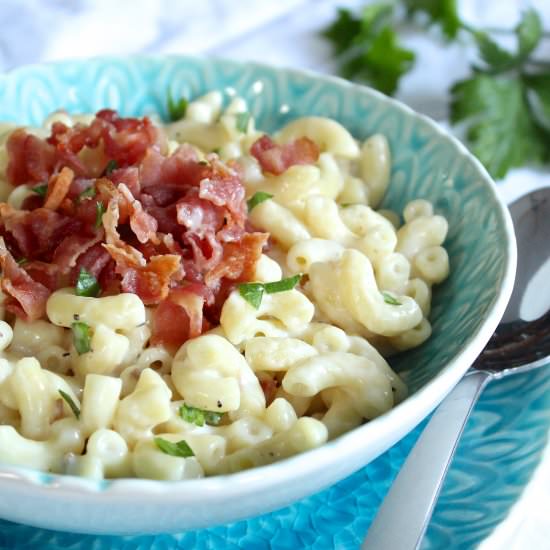 Microwaved Horseradish-Bacon Mac & Cheese