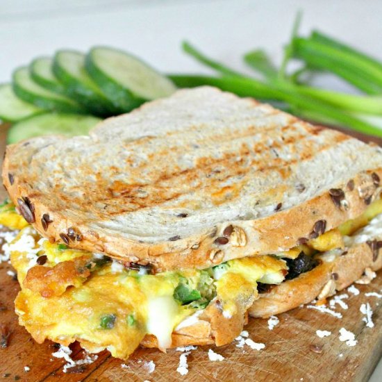 Sun Dried Tomatoes Omelette Sandwich