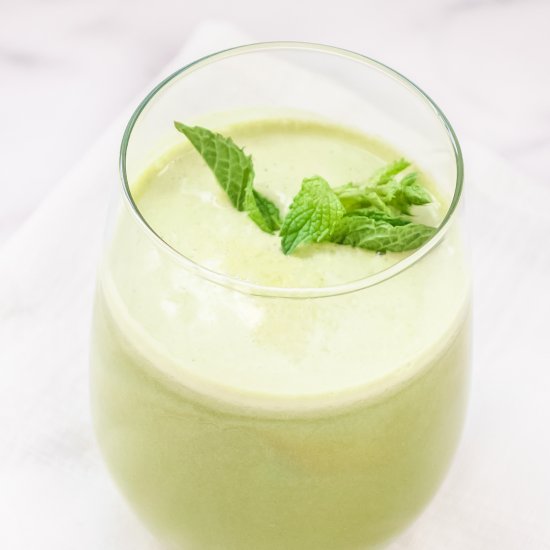 Kale Cantaloupe Juice with Mint