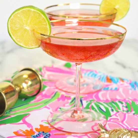 Easy Pink Moscato Wine Spritzer