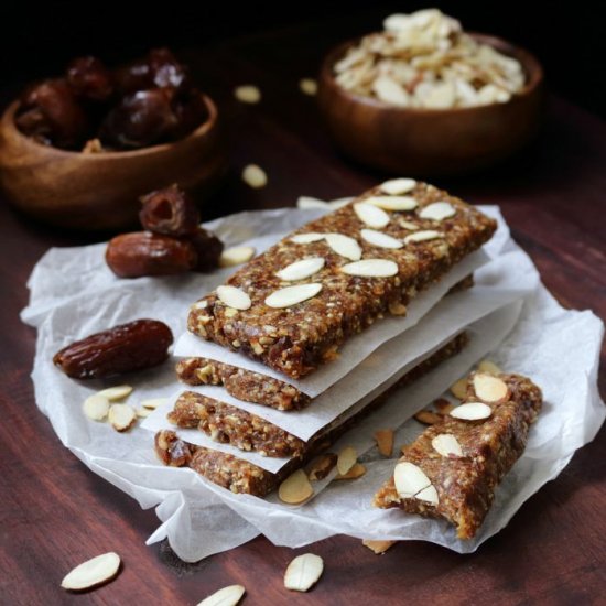 Toasted Almond & Date Larabars