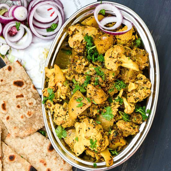 Achaari Aloo Gobi