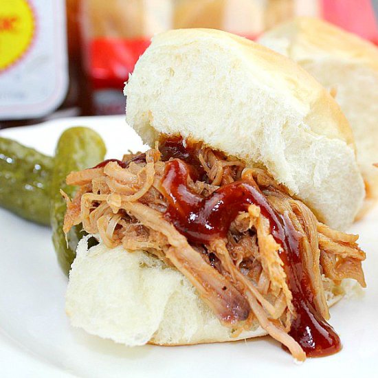 Crockpot Pulled Pork Sliders