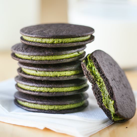 Easy Matcha Oreos