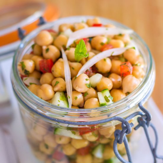 Chickpea Salad in a Jar