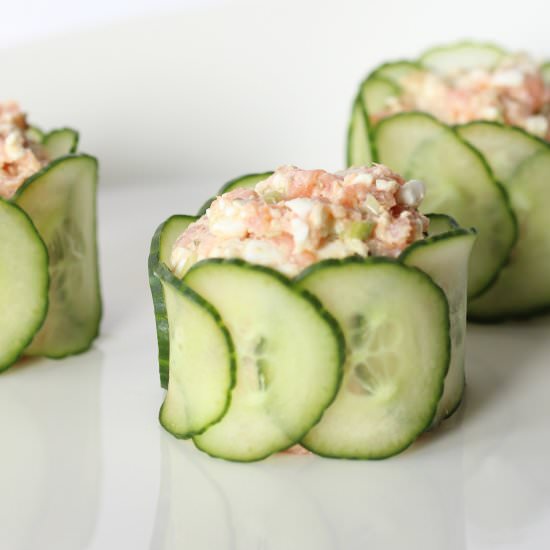 Salmon Tartar with Crispy Toast