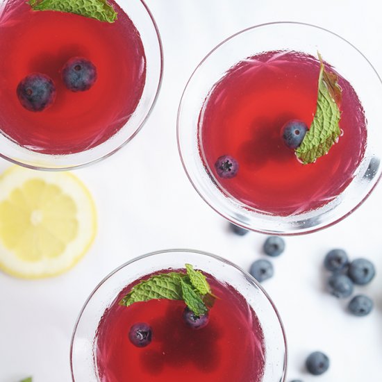 Blueberry Lemonade Cocktail