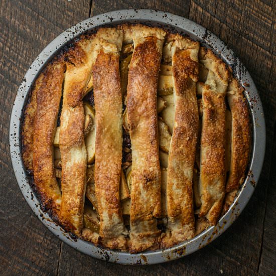 Fresh Summer Apple & Pear Pie