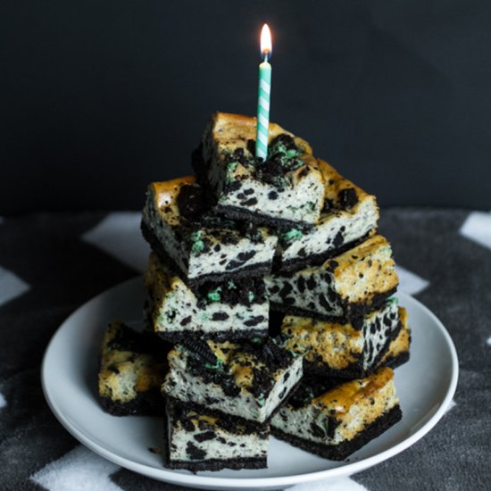 Mint Cookie Cheesecake Bars